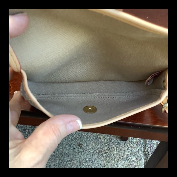 Dooney & Bourke Wristlet - Picture 7 of 8